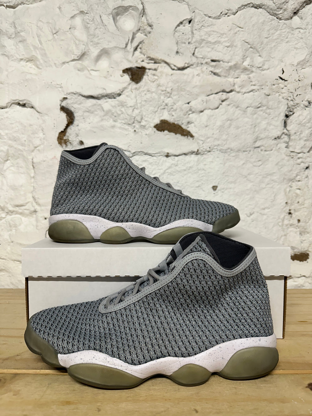 Air Jordan Horizon Grey Sz 10.5