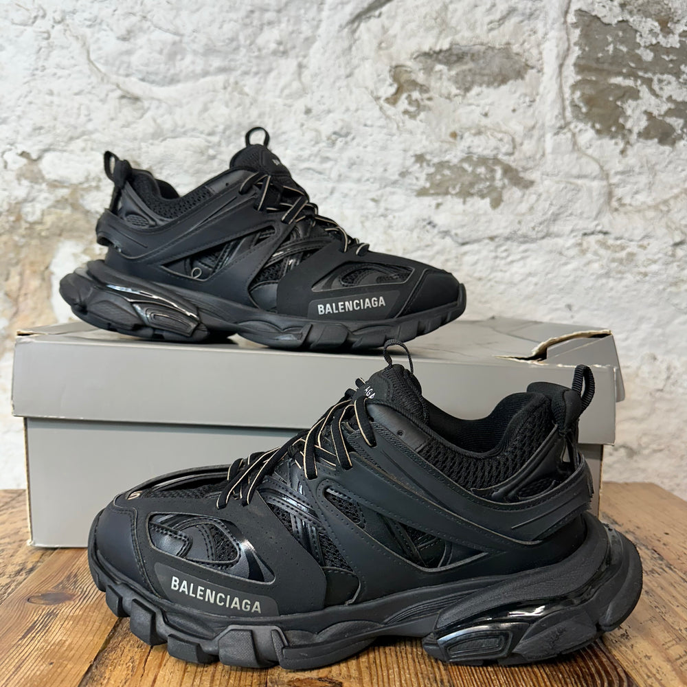 Balenciaga Track Runner Triple Black Sneaker Sz 7 (40)
