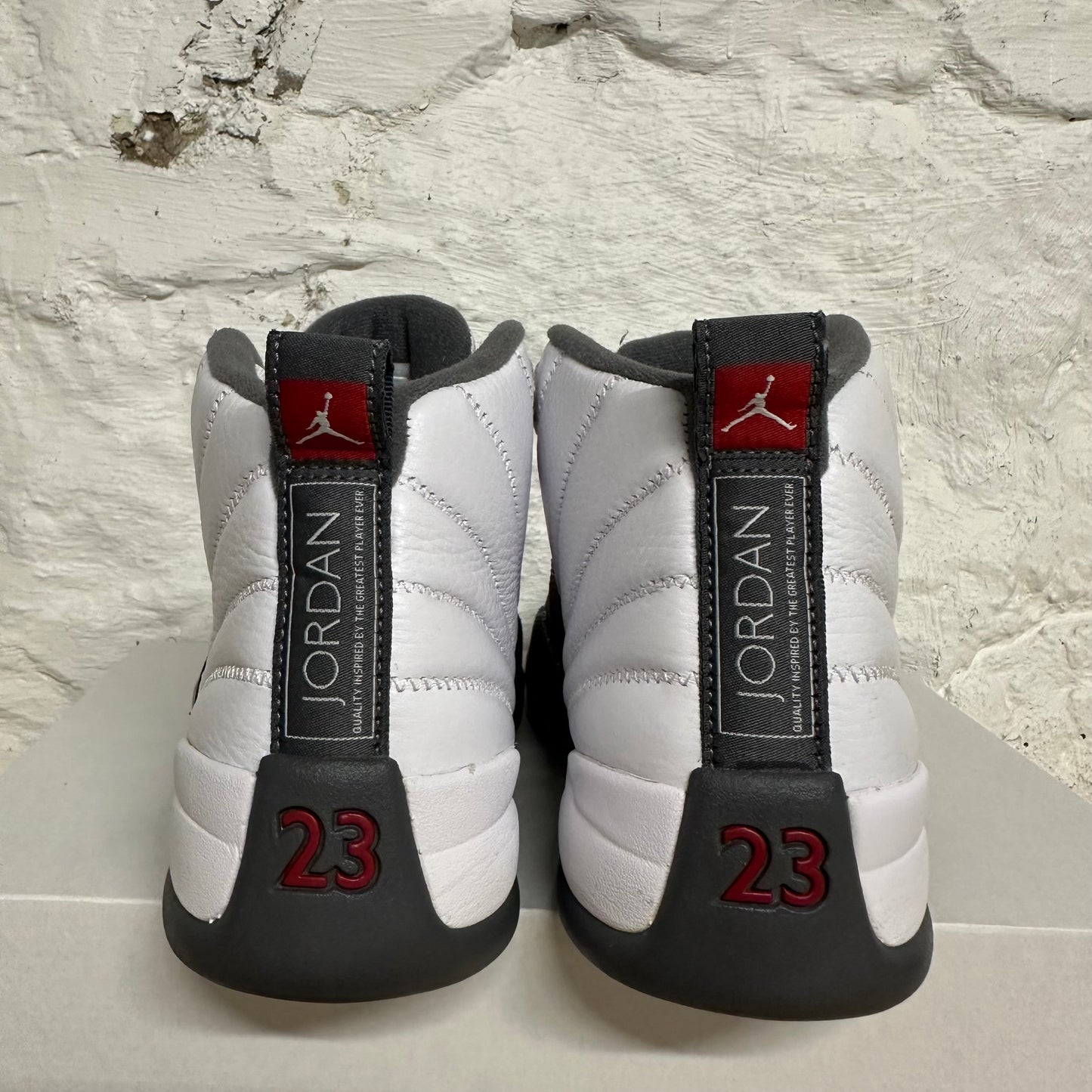 Air Jordan 12 Dark Grey Sz 9