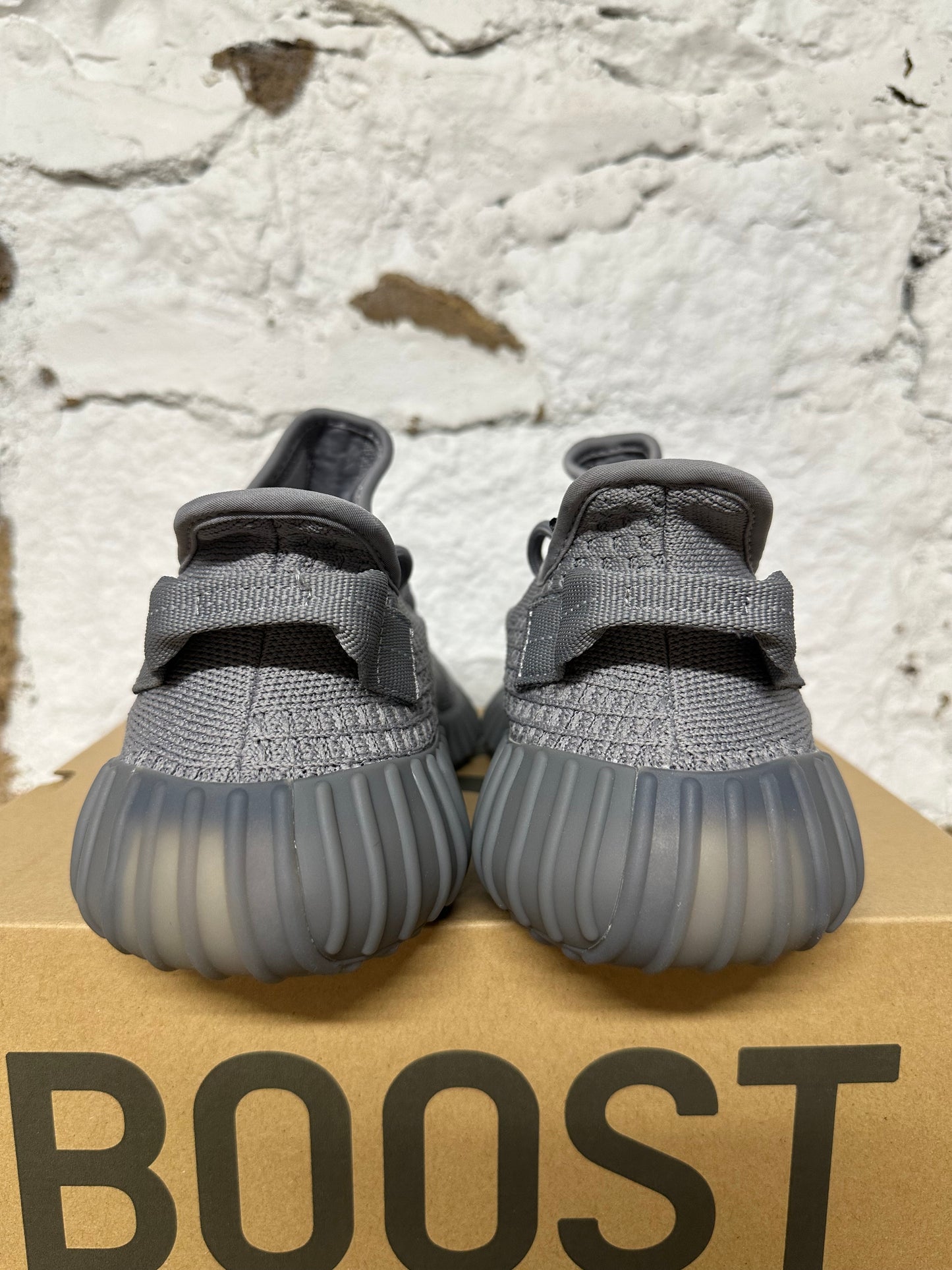 Yeezy 350 Steel Grey Sz 8.5 DS