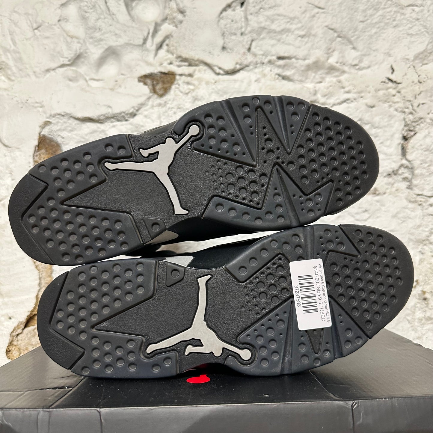 Air Jordan 6 Cap and Gown Sz 9.5
