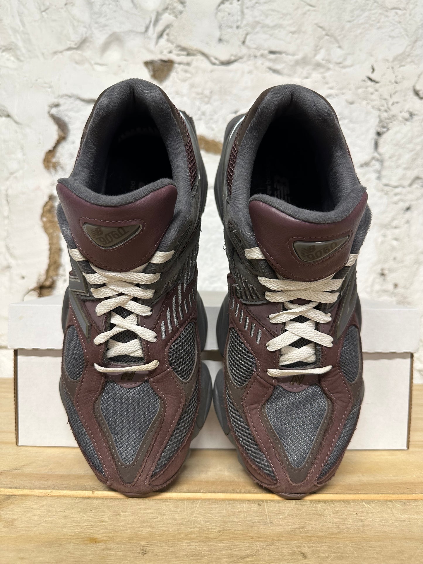 New Balance 9060 Truffle Sz 9