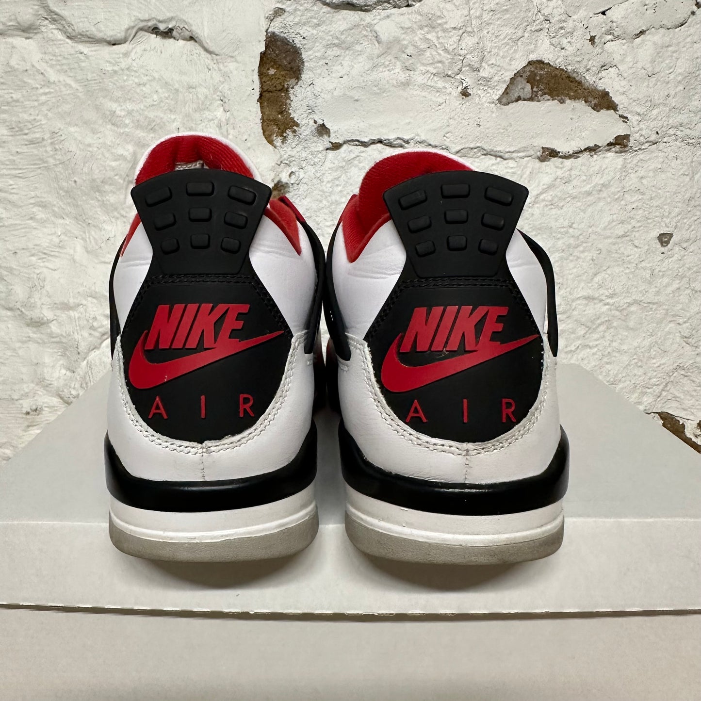 Air Jordan 4 Fire Red (2020) Sz 10