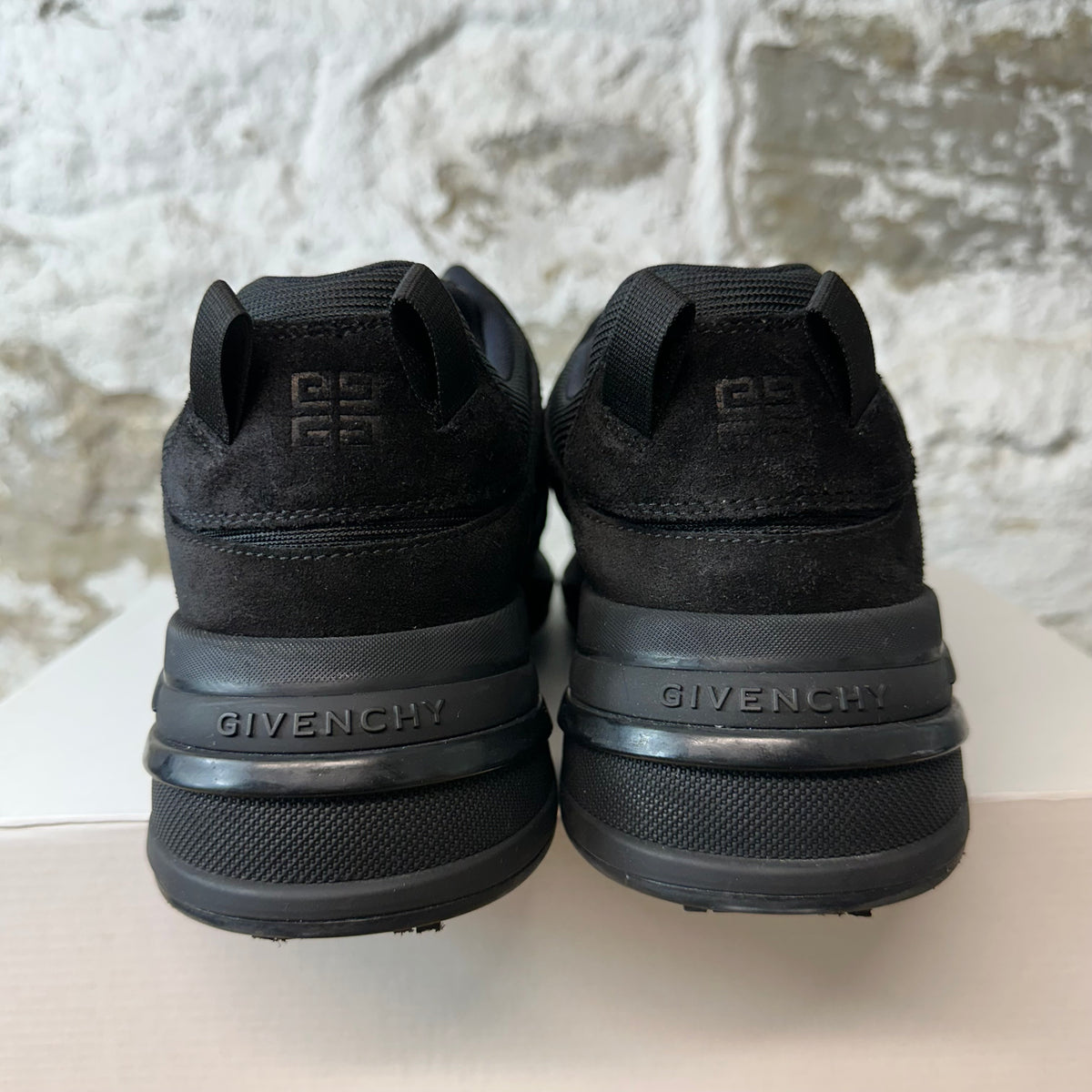 Givenchy GIV1 Triple Black Mesh Runner Sneaker Sz 11 (44)