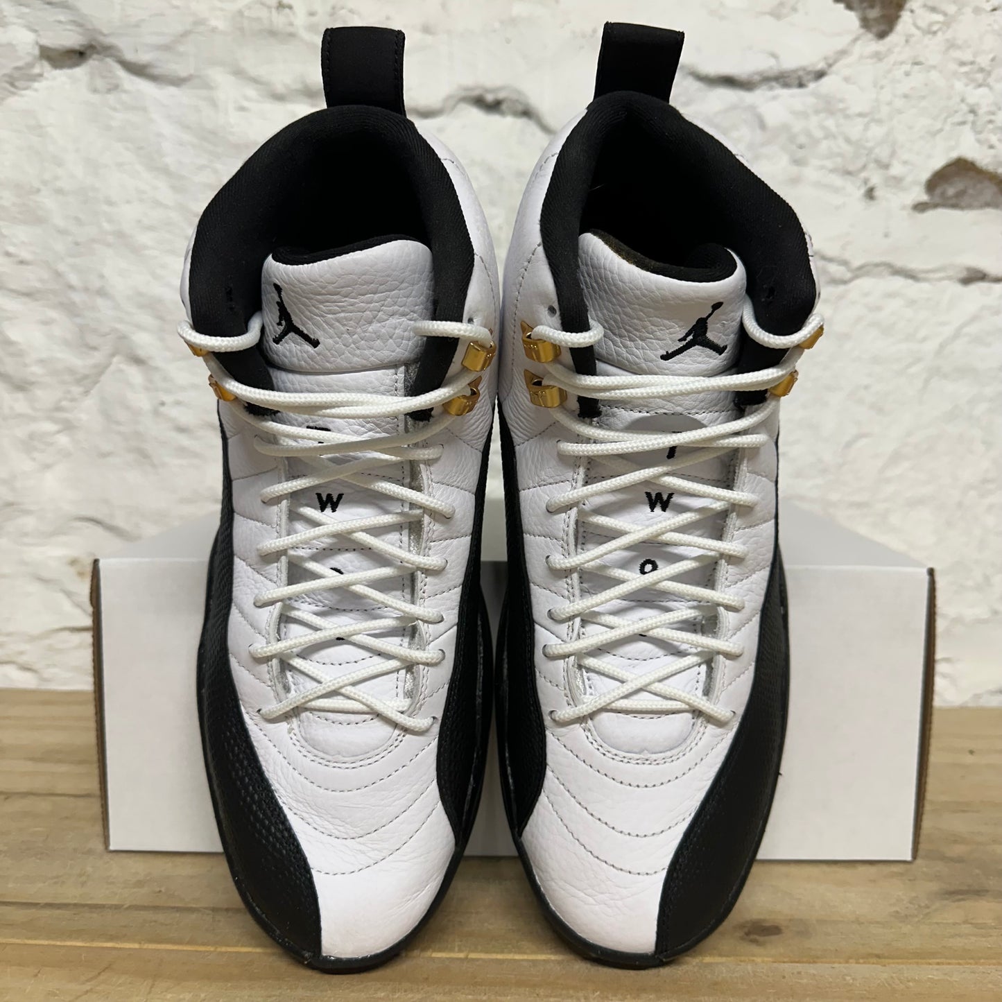 Air Jordan 12 Taxi Sz 10