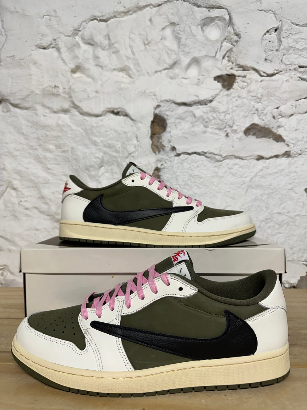 Air Jordan 1 Low Travis Scott Medium Olive Sz 12 DS