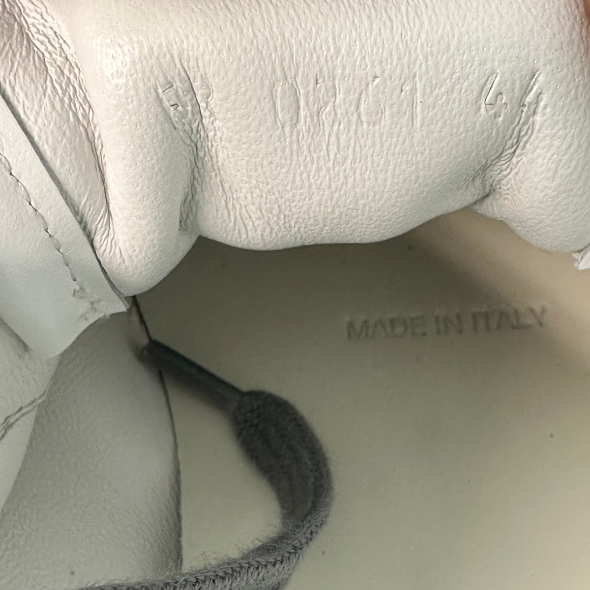 Givenchy GIV Beige White Grey Runner Sneaker Sz 11 (44)
