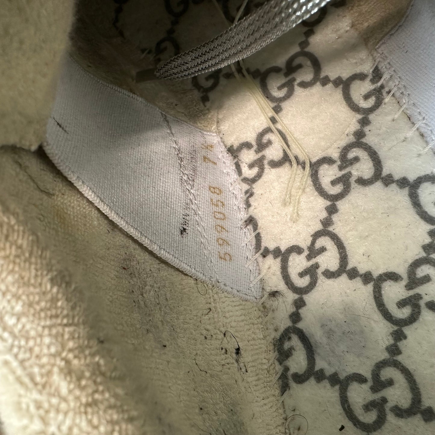 Gucci Ultrapace Silver Cream Sneaker Sz 7.5
