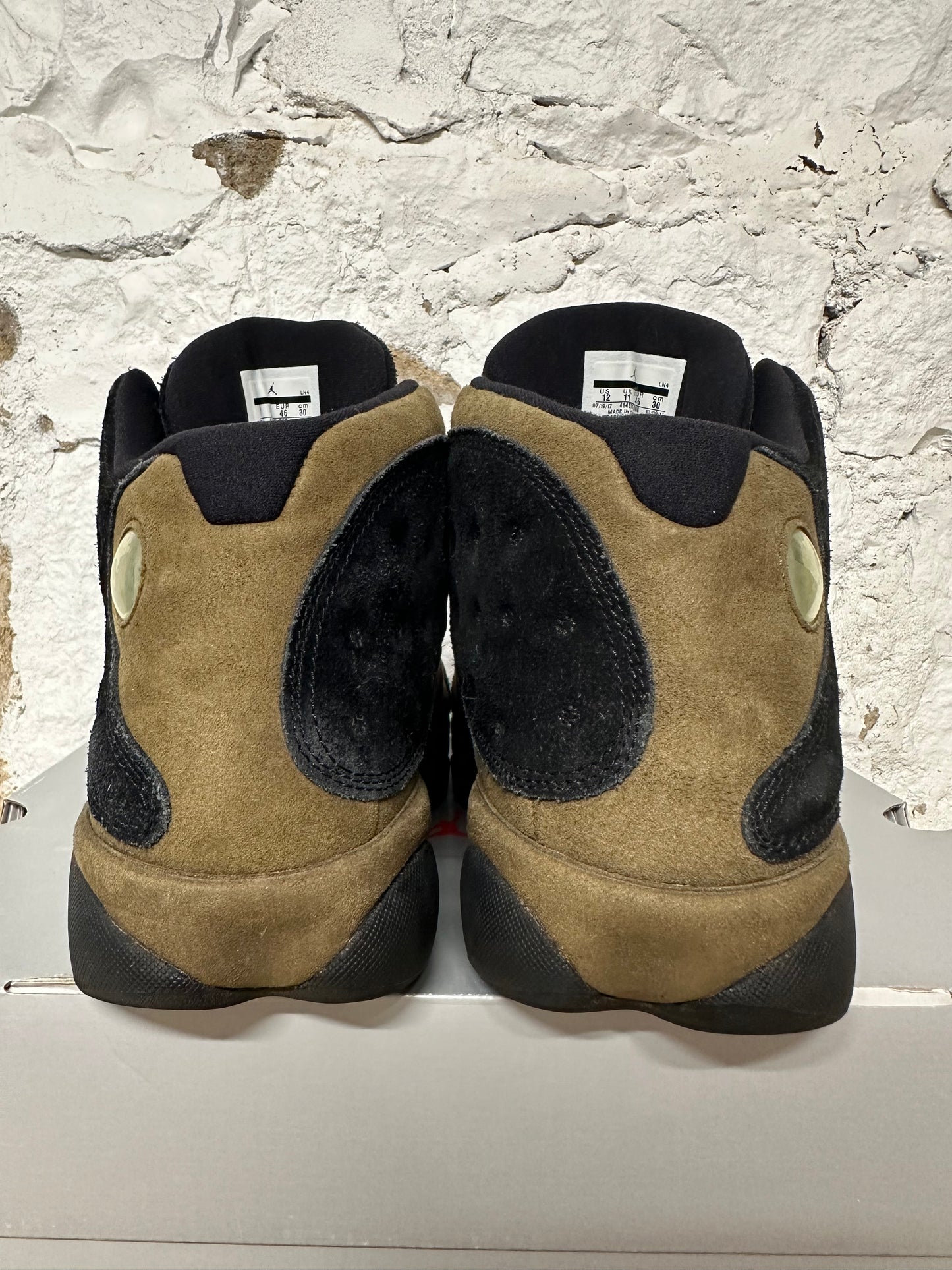 Air Jordan 13 Olive Sz 12