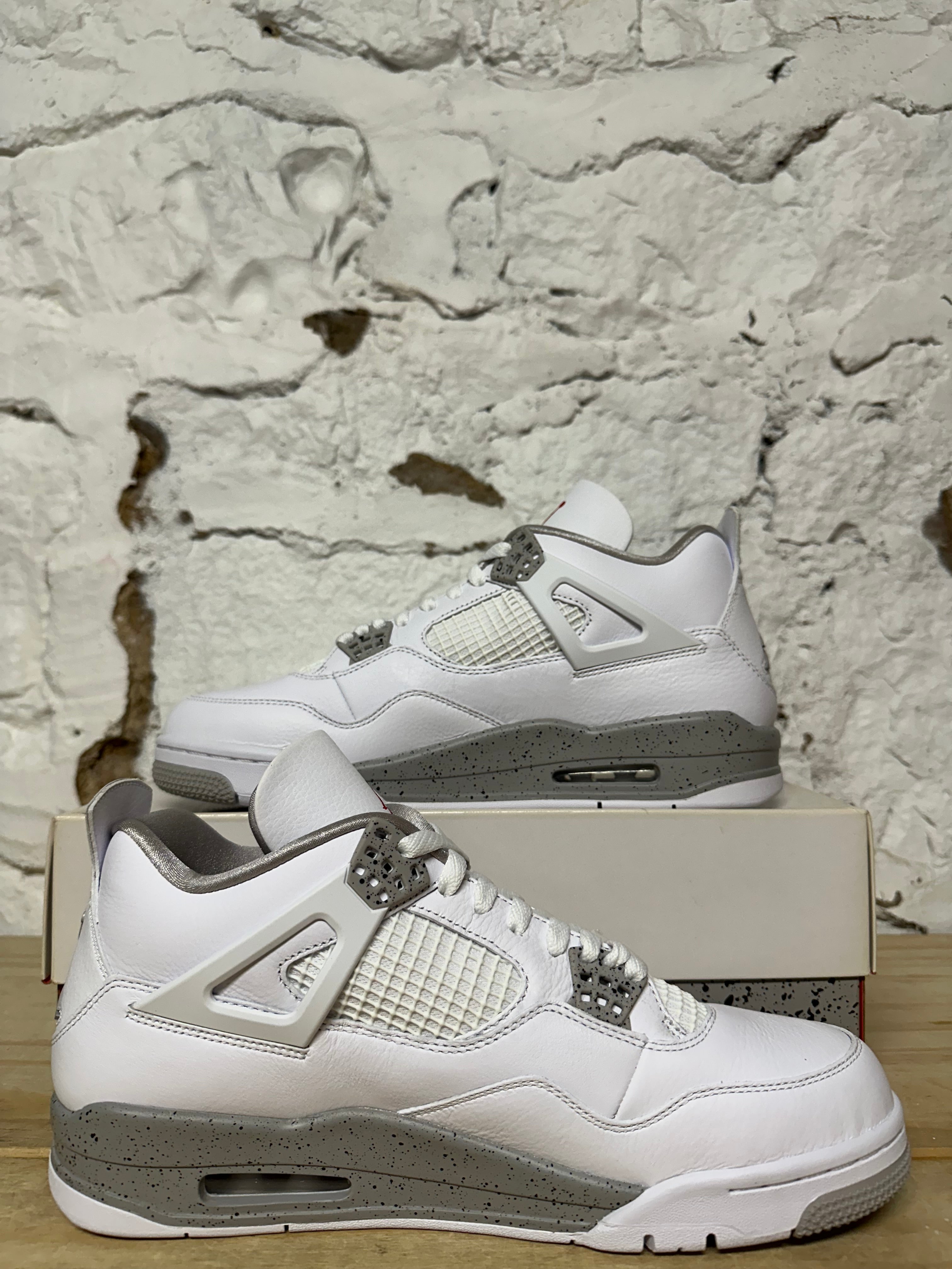 Air Jordan 4 White Oreo Sz 11 DS – The Gallery Online