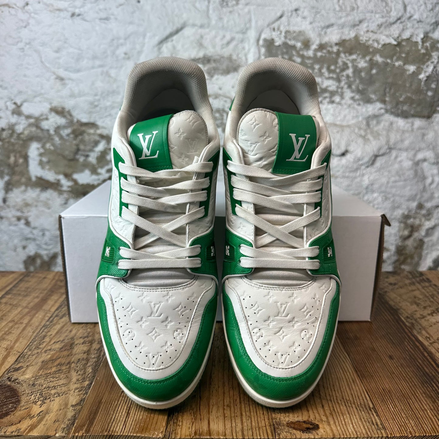 Louis Vuitton Green White Monogram Trainer Sneaker Sz 11.5 (10LV)