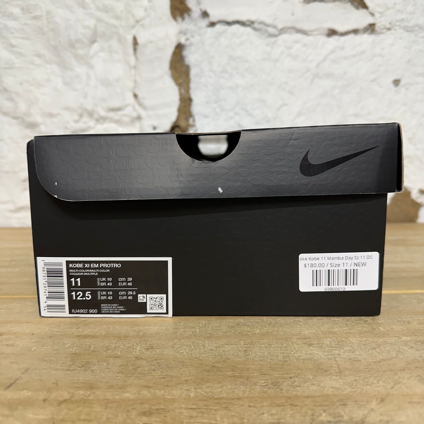 Nike Kobe 11 Mamba Day Sz 11 DS
