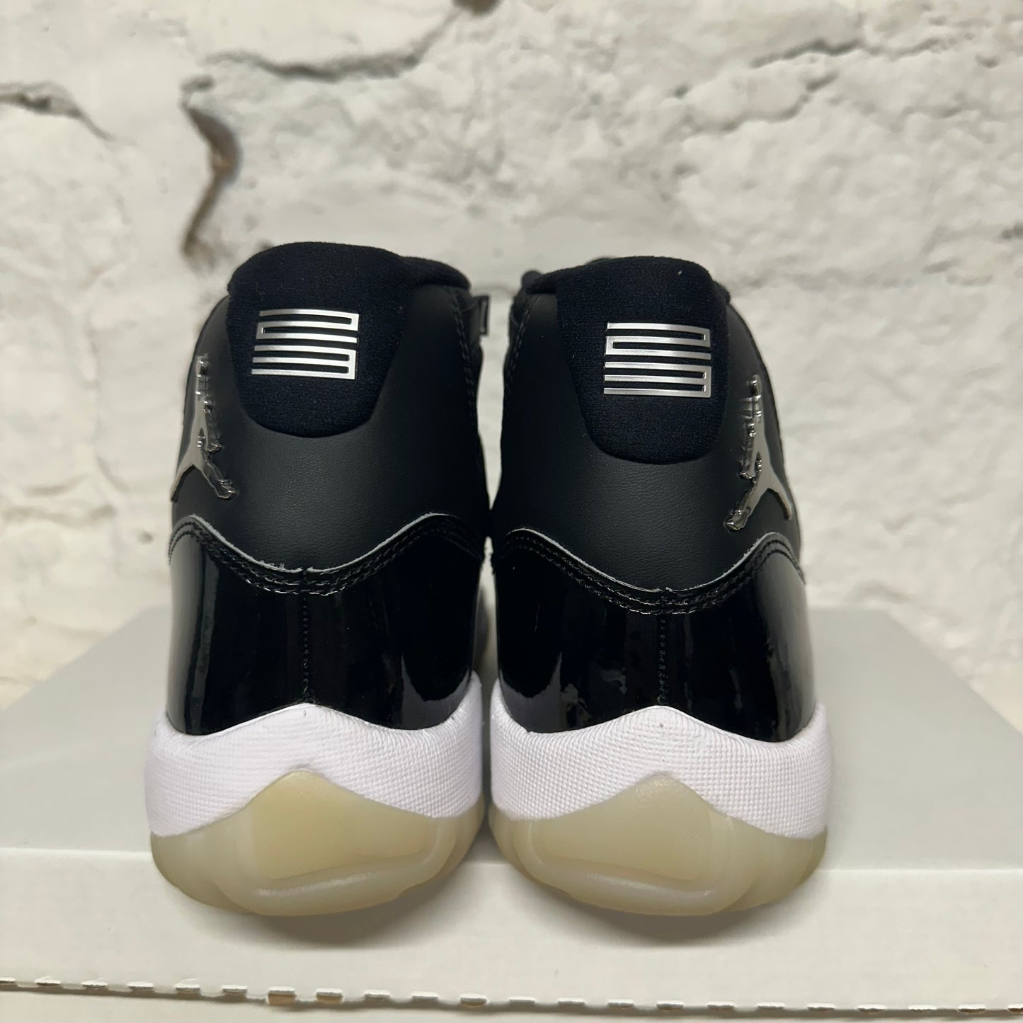 Air Jordan 11 Jubilee Sz 9 DS