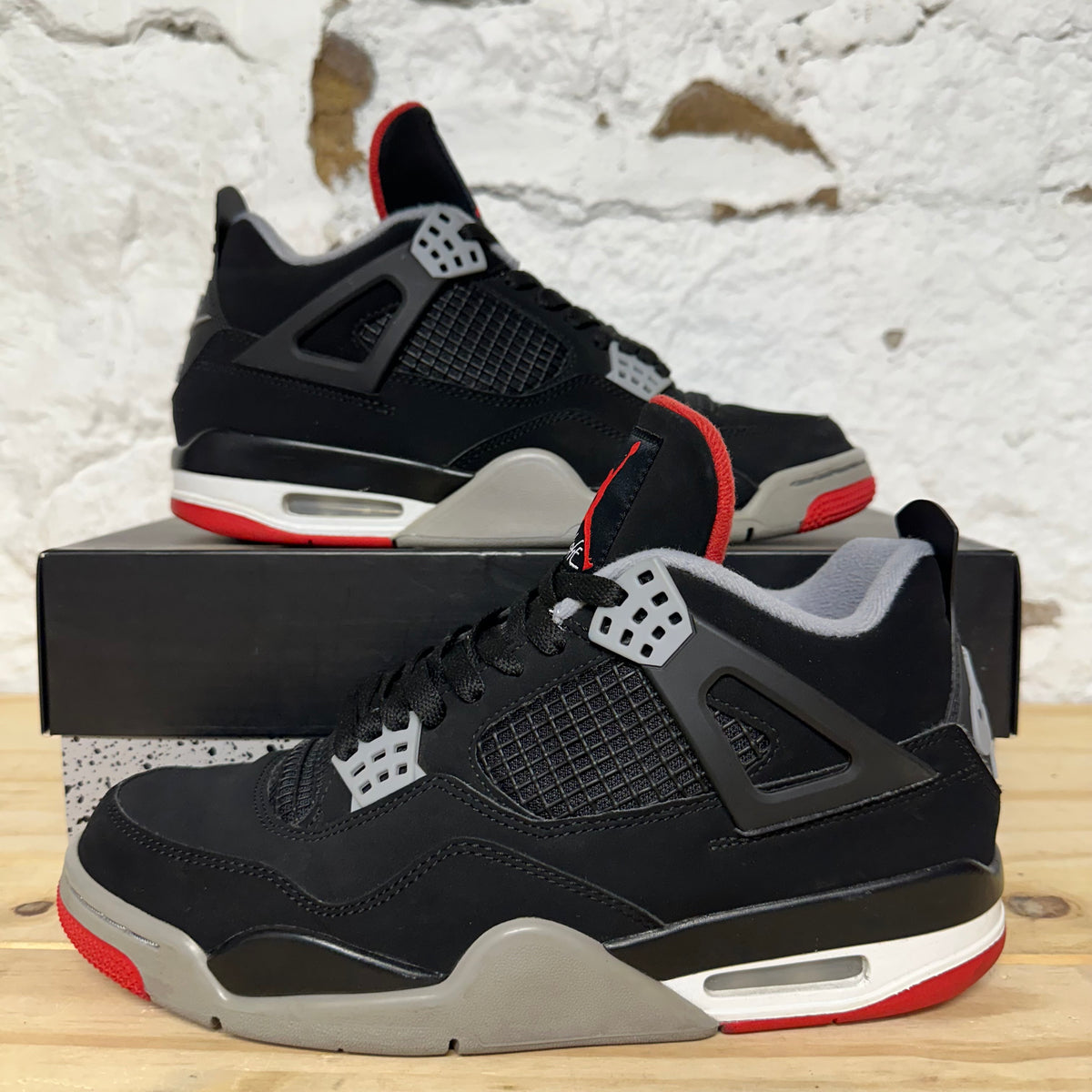 Air Jordan 4 Bred (2019) Sz 8.5