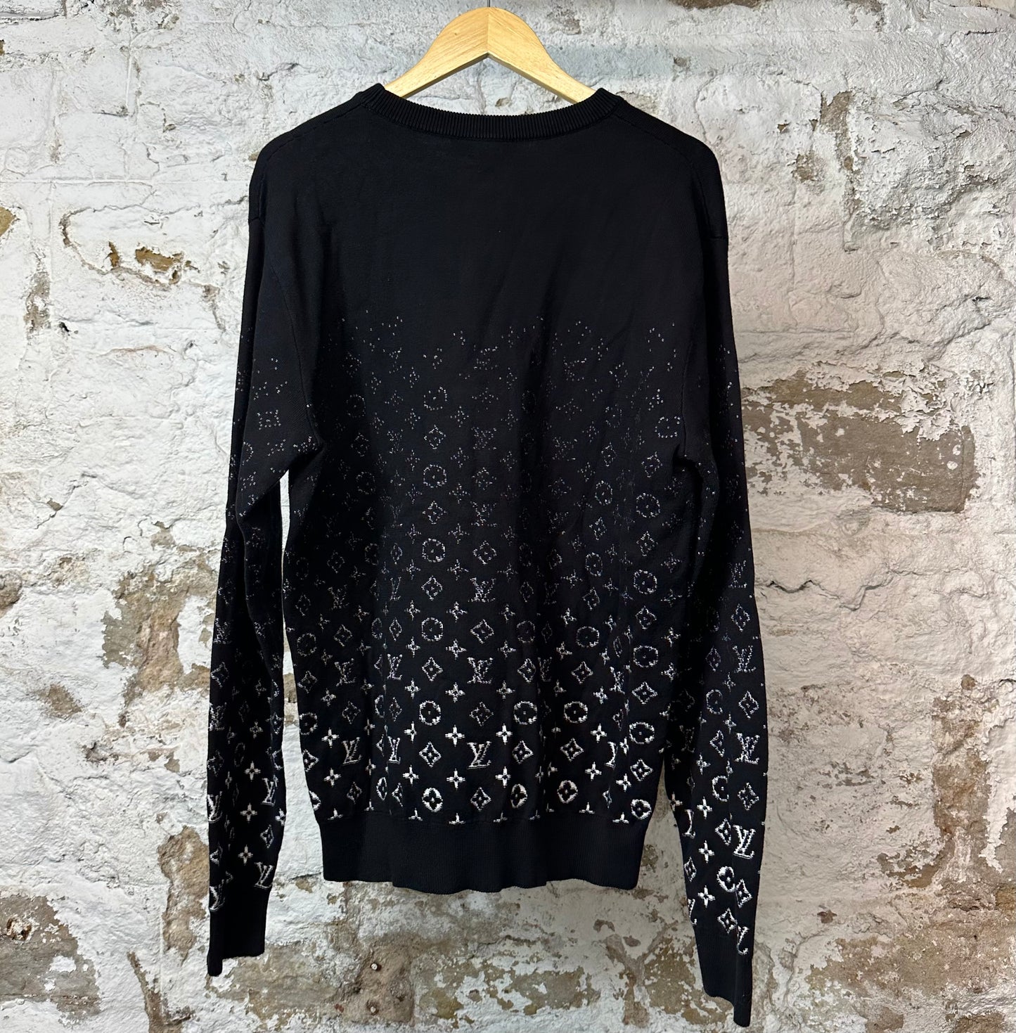 Louis Vuitton Gradient Monogram Crewneck Black Sz XL