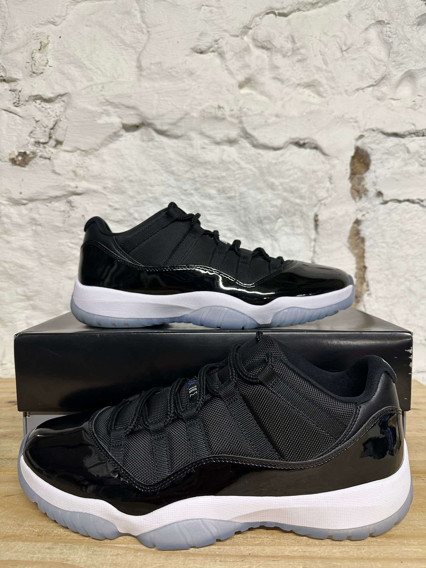 Air Jordan 11 Low Space Jam Sz 12