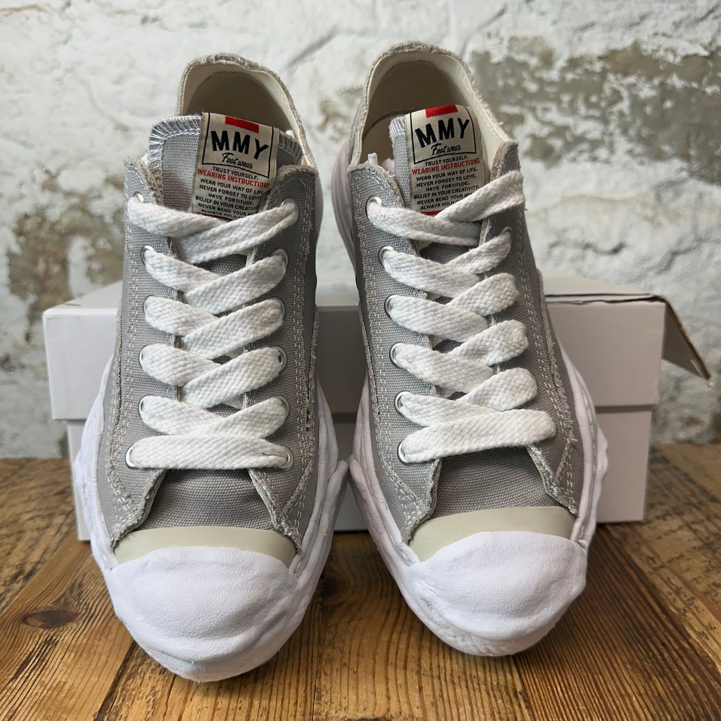 Maison Mihara Grey White Hank Sneaker Sz 9 (42)