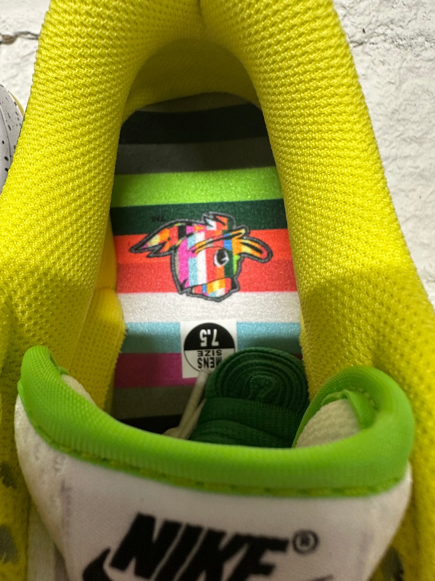 Nike Dunk Low Oregon What The Duck Away Sz 7.5 DS
