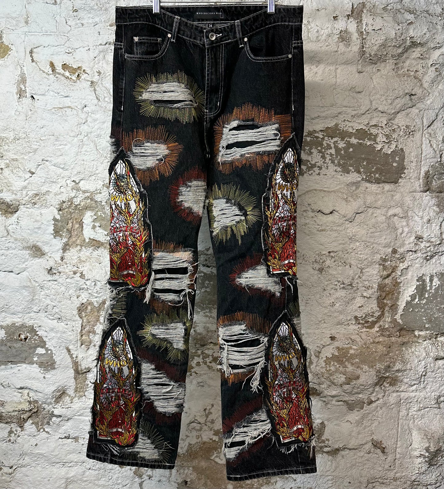 Who Decides War Stained Glass Flame Black Denim Jeans Sz 34