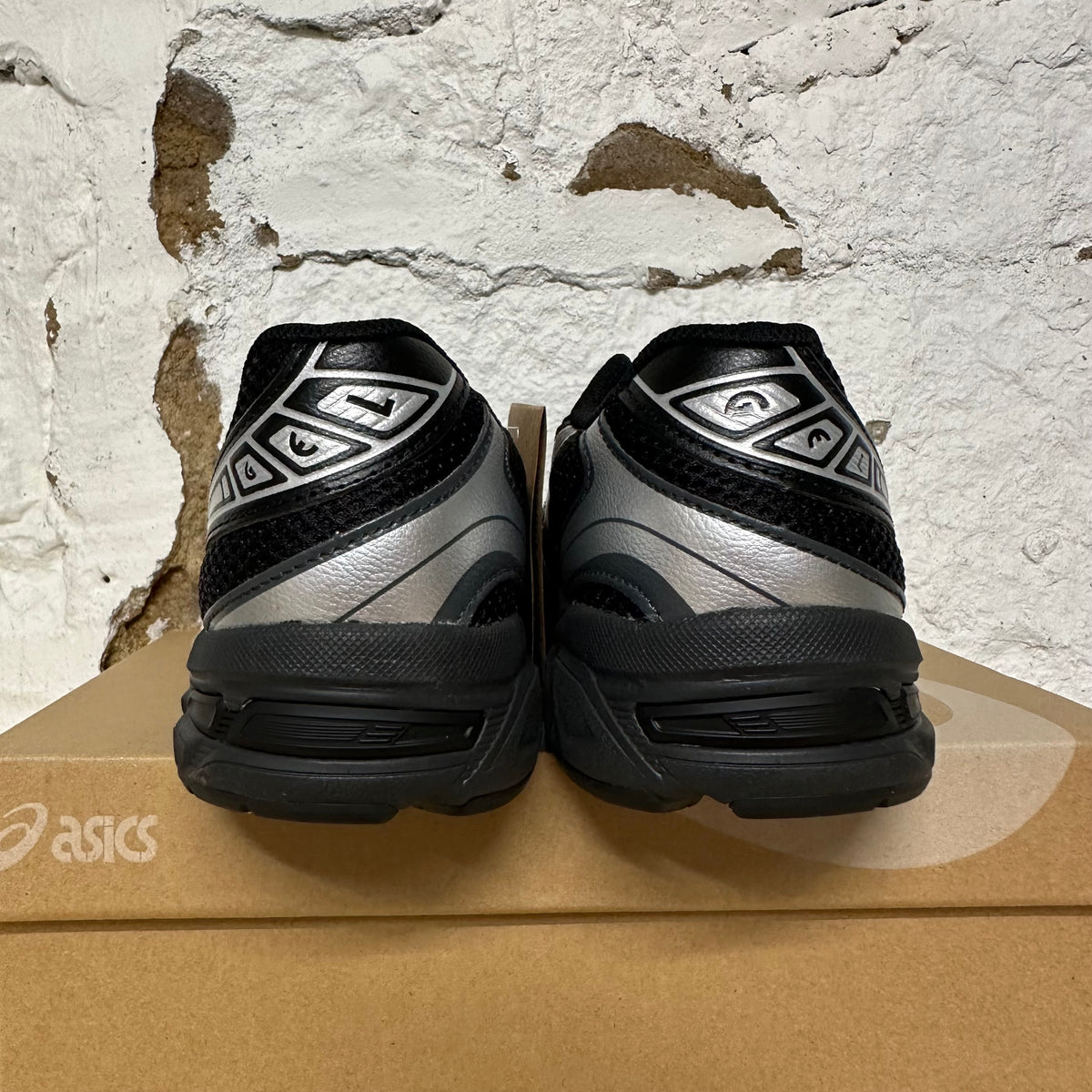 Asics Gel-1130 Black Pure Silver Sz 7 DS