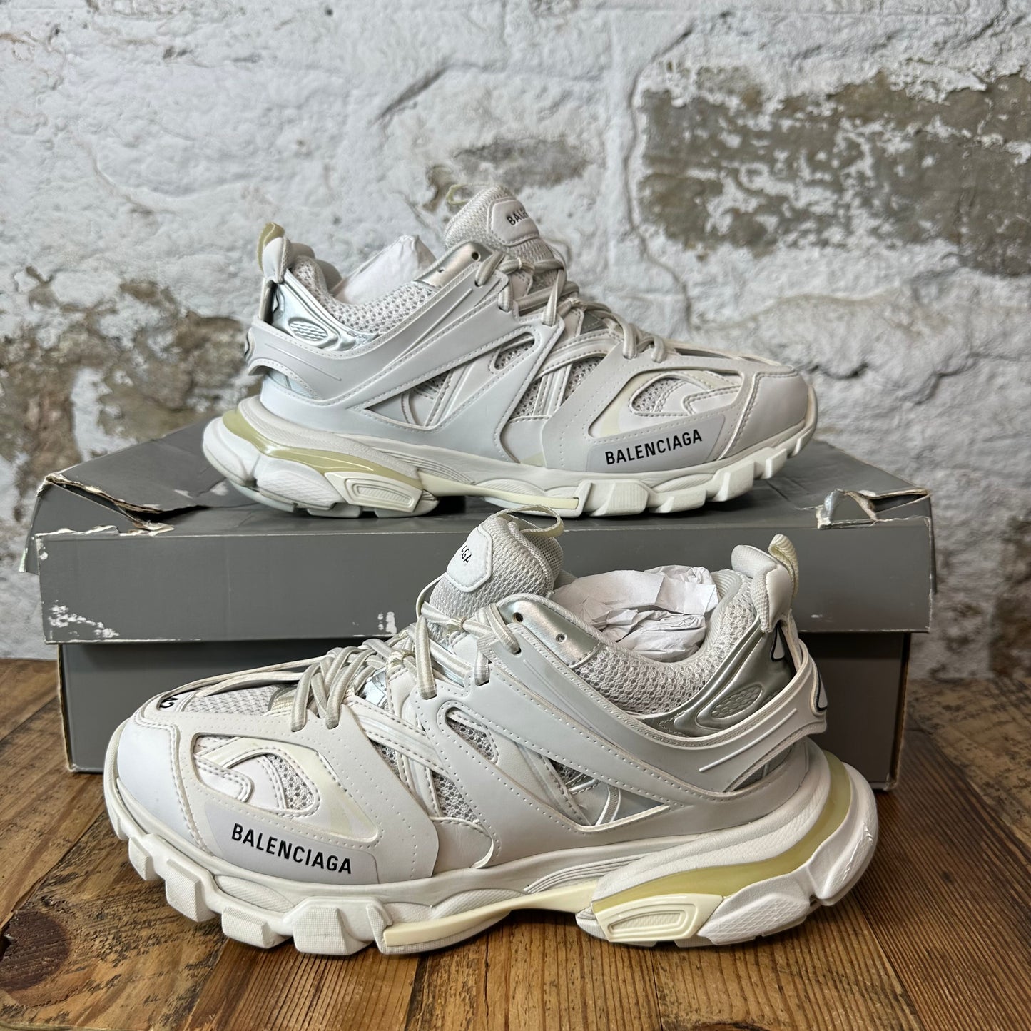 Balenciaga Track Runner Triple White Sneaker Sz 9 (42)