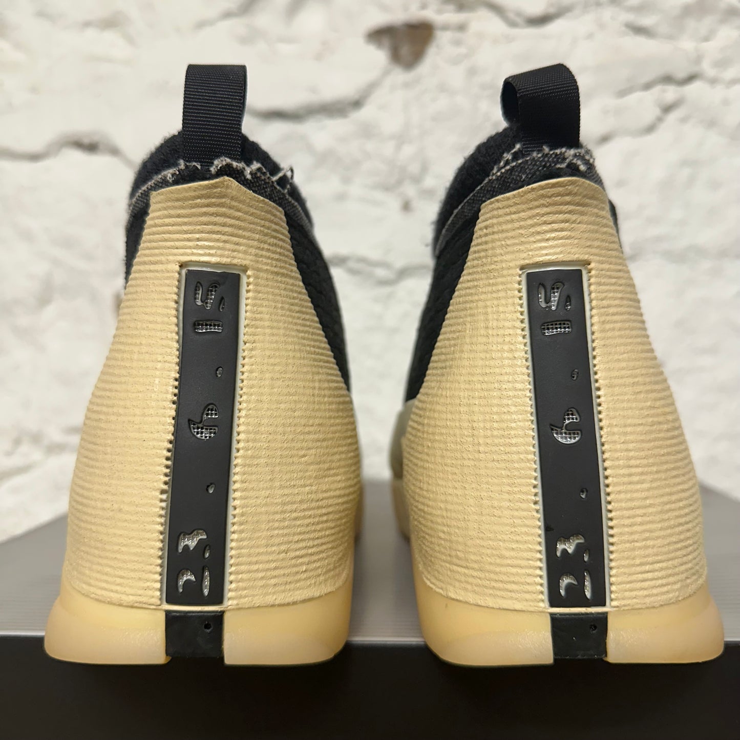 Air Jordan 15-23RE Black Muslin Sz 10.5