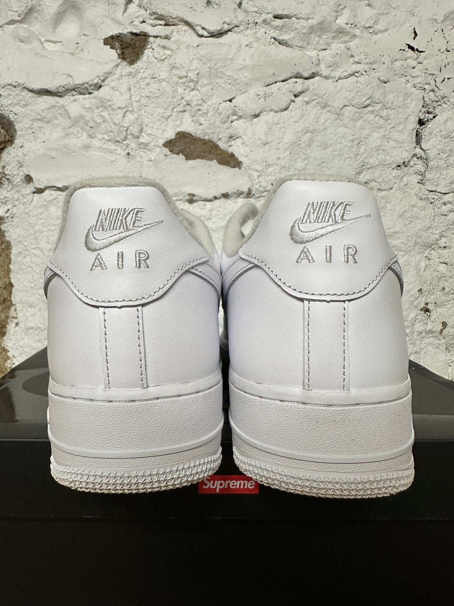 Nike Air Force 1 Low Supreme White Sz 12