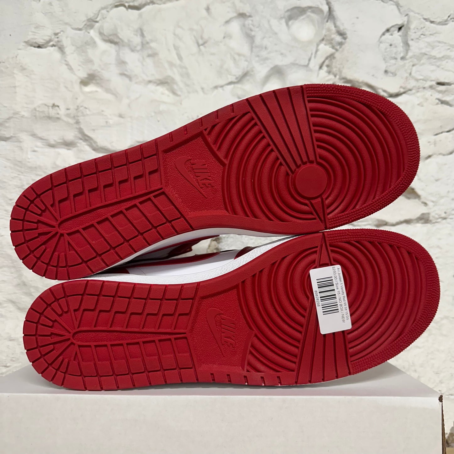 Air Jordan 1 High '85 Varsity Red Sz 15 DS