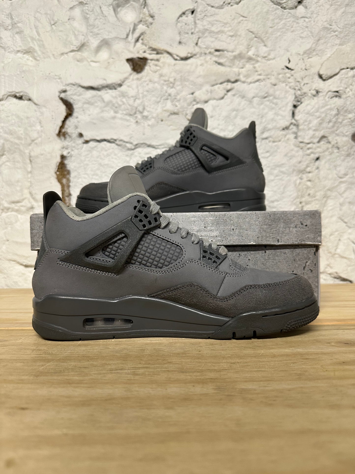 Air Jordan 4 Wet Cement Sz 9.5