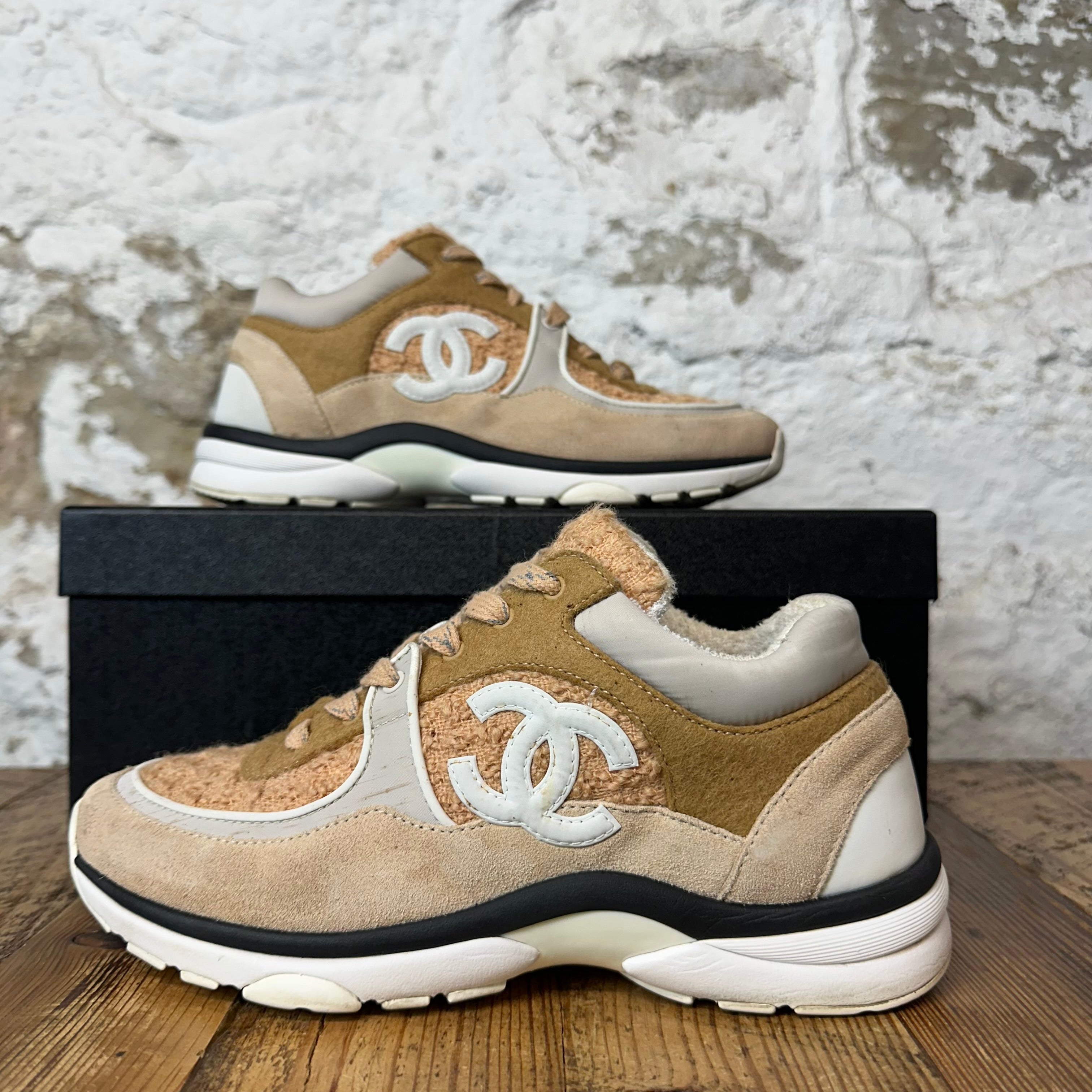 Chanel White CC Tan Tweed Trainer Sneaker Sz 4.5 (36.5)