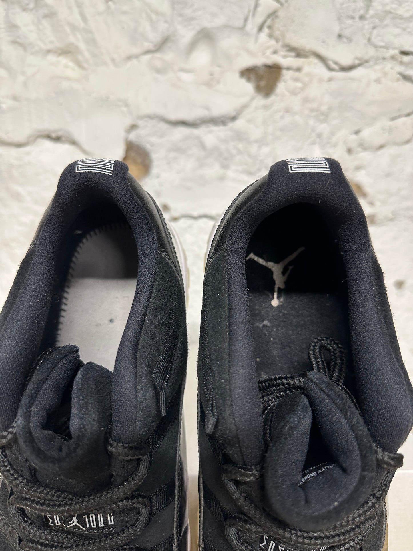 Air Jordan 11 Low Barons Sz 13