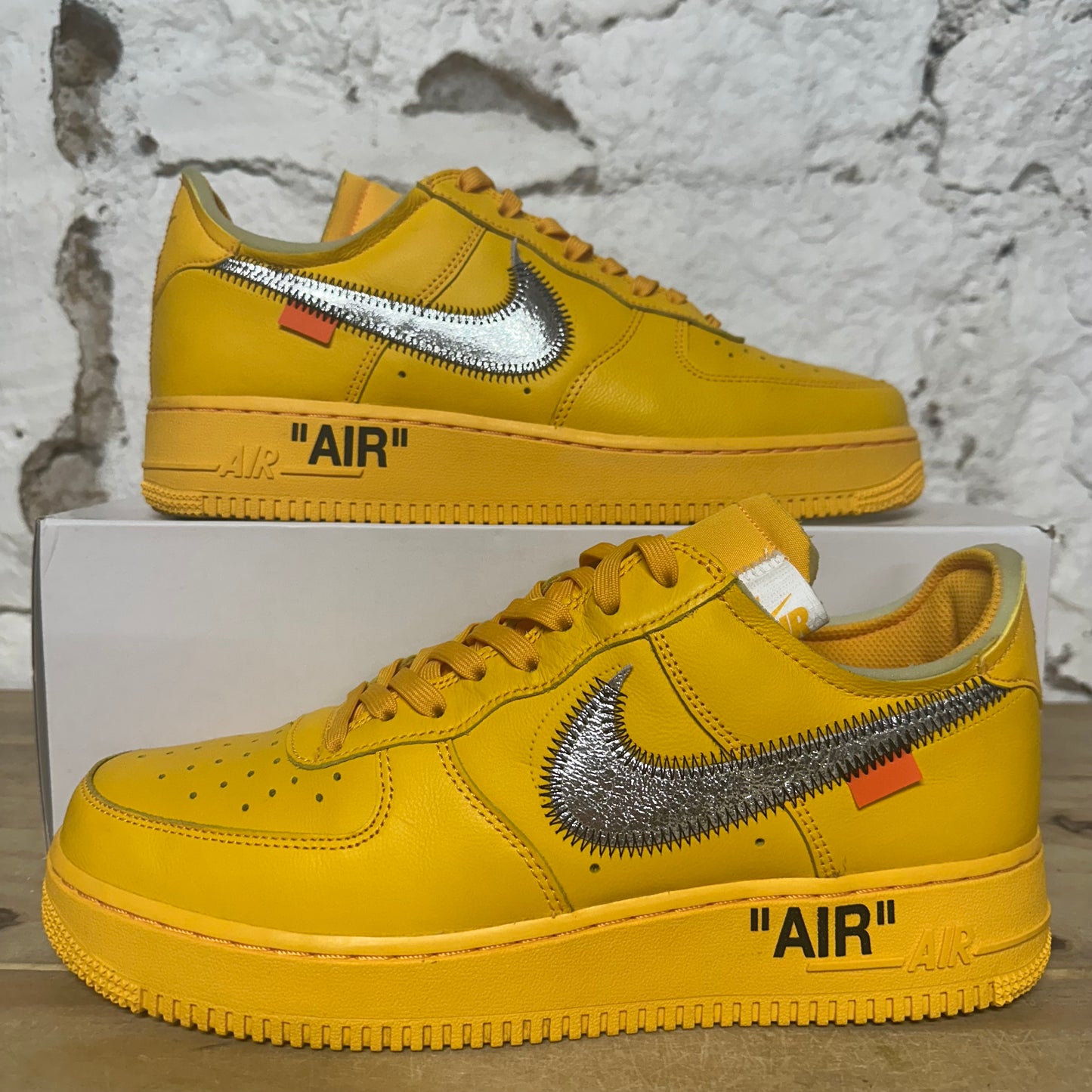 Nike Air Force 1 Low Off-White ICA University Gold Sz 9.5