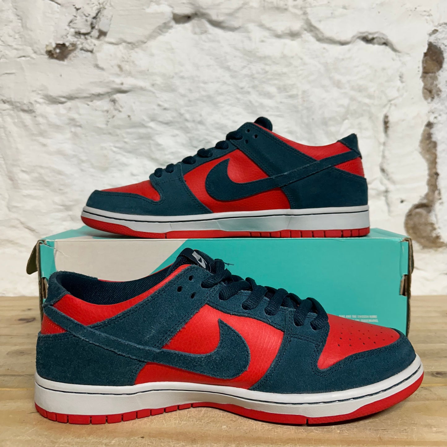 Nike SB Dunk Low Reverse Shark Sz 10.5