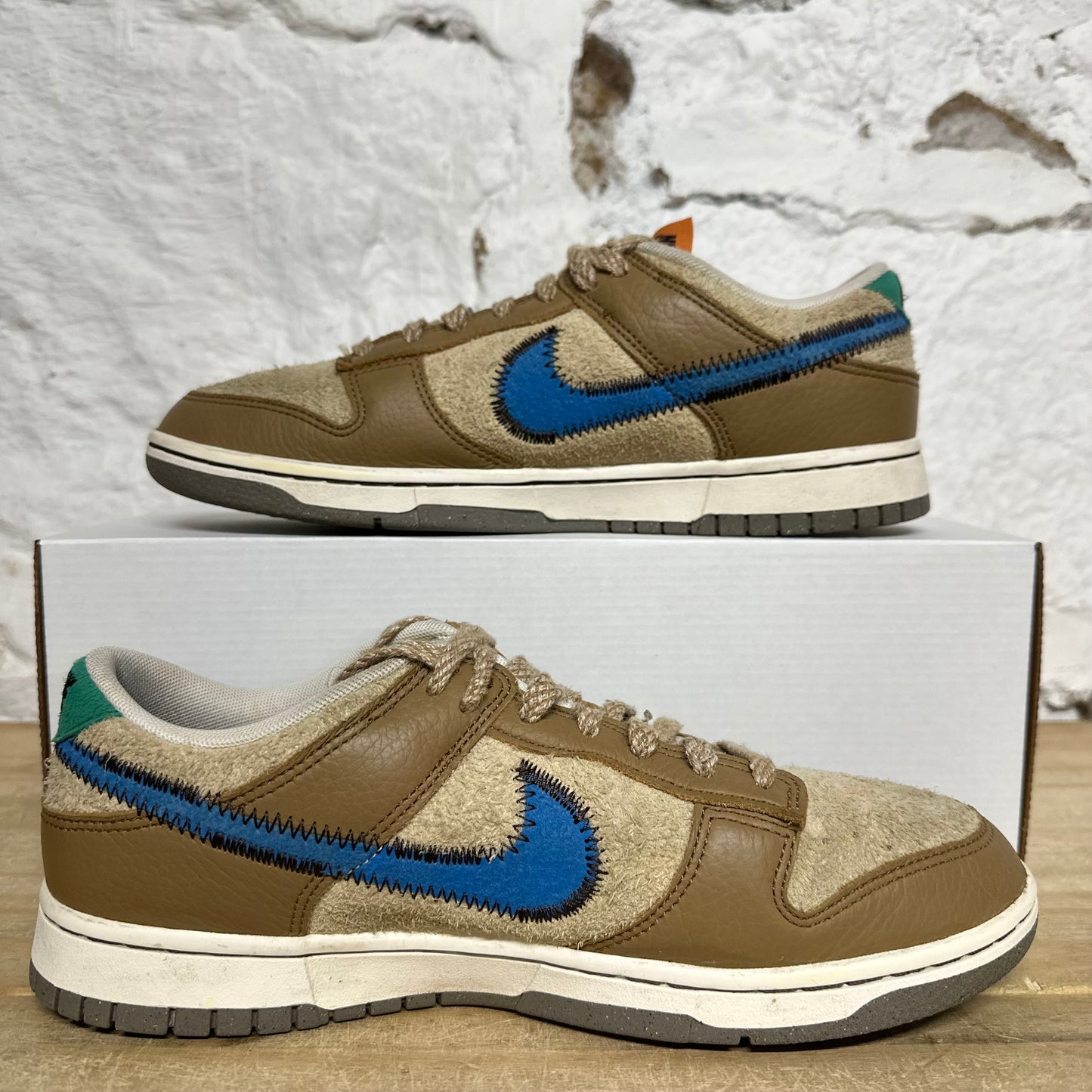 Nike Dunk Low size? Dark Driftwood Sz 9.5