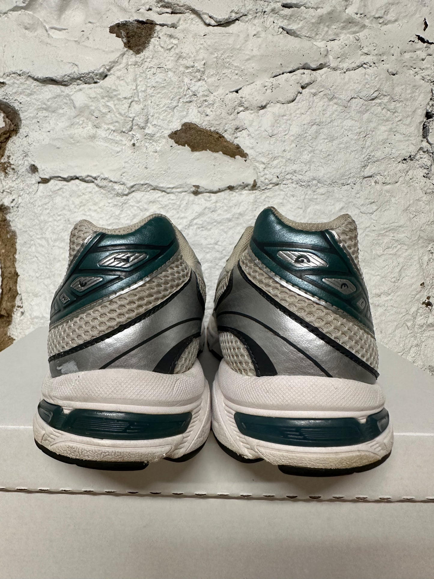 Asics Gel 1130 Green White Sz 9.5