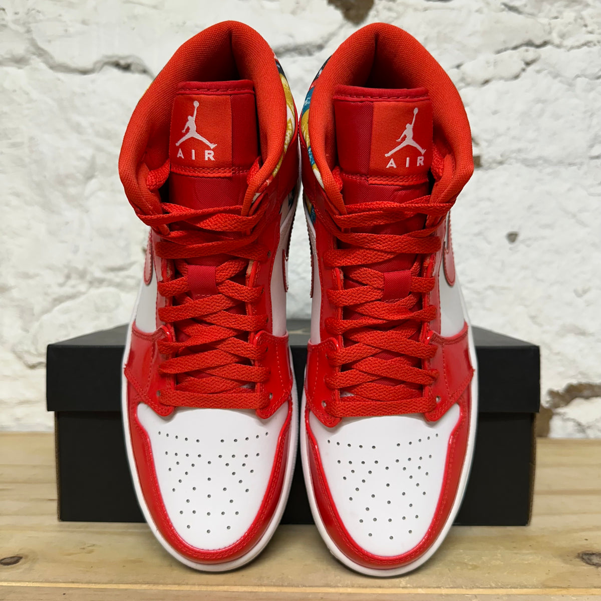 Air Jordan 1 Mid Barcelona Red Pantent Sz 9