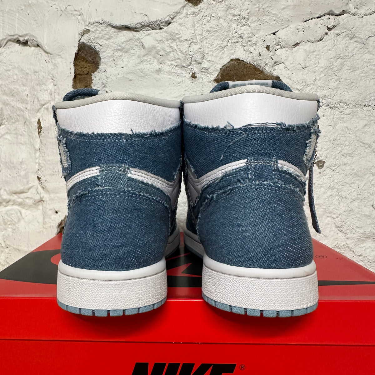 Air Jordan 1 High Denim Sz 7.5 (9W) DS