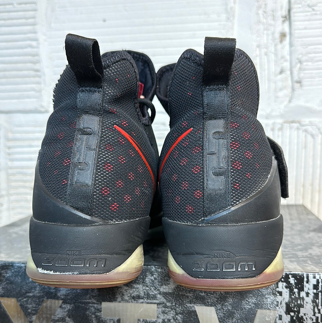 Nike LeBron 14 Bred Sz 12