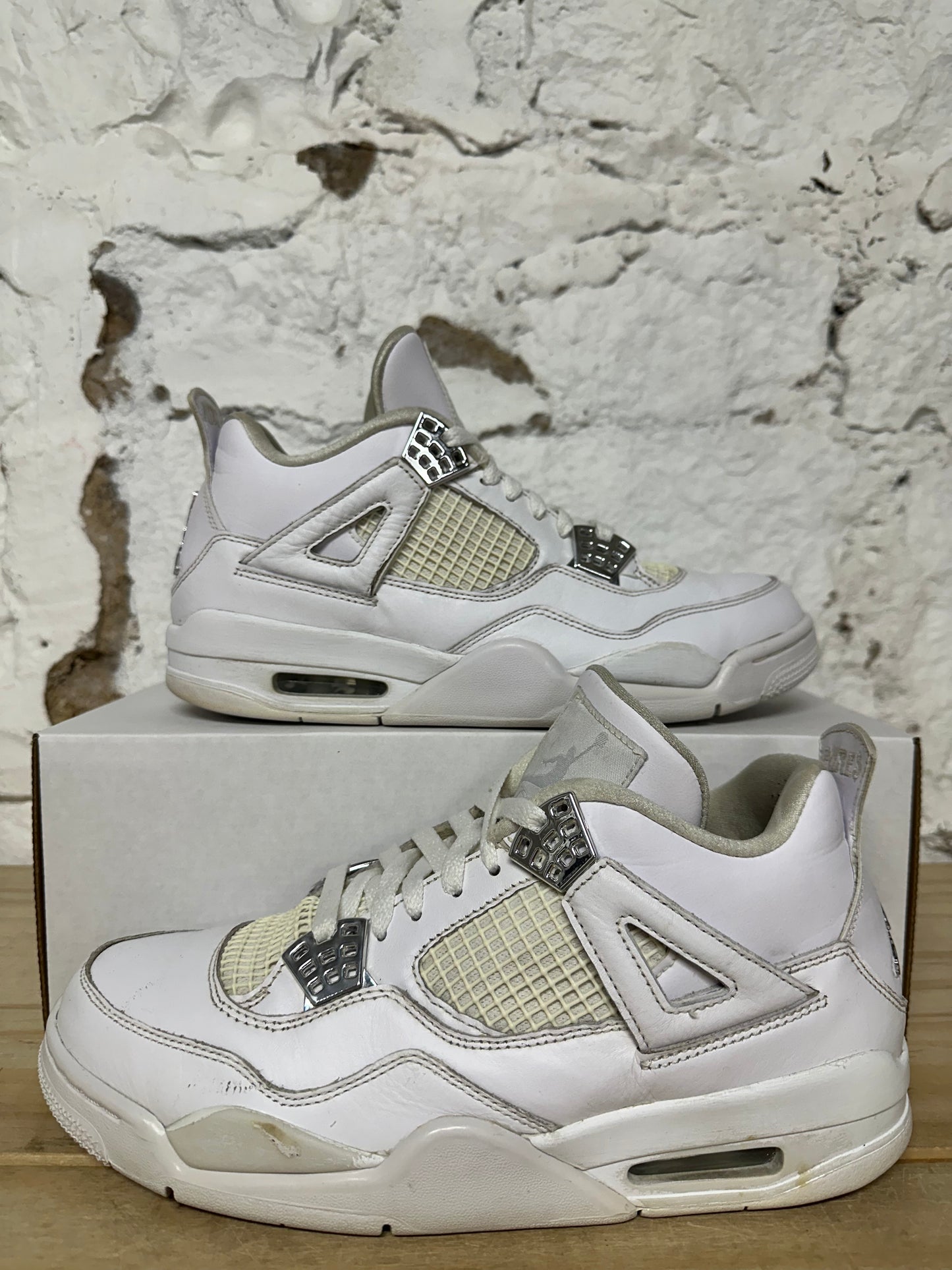 Air Jordan 4 Pure Money Sz 9.5