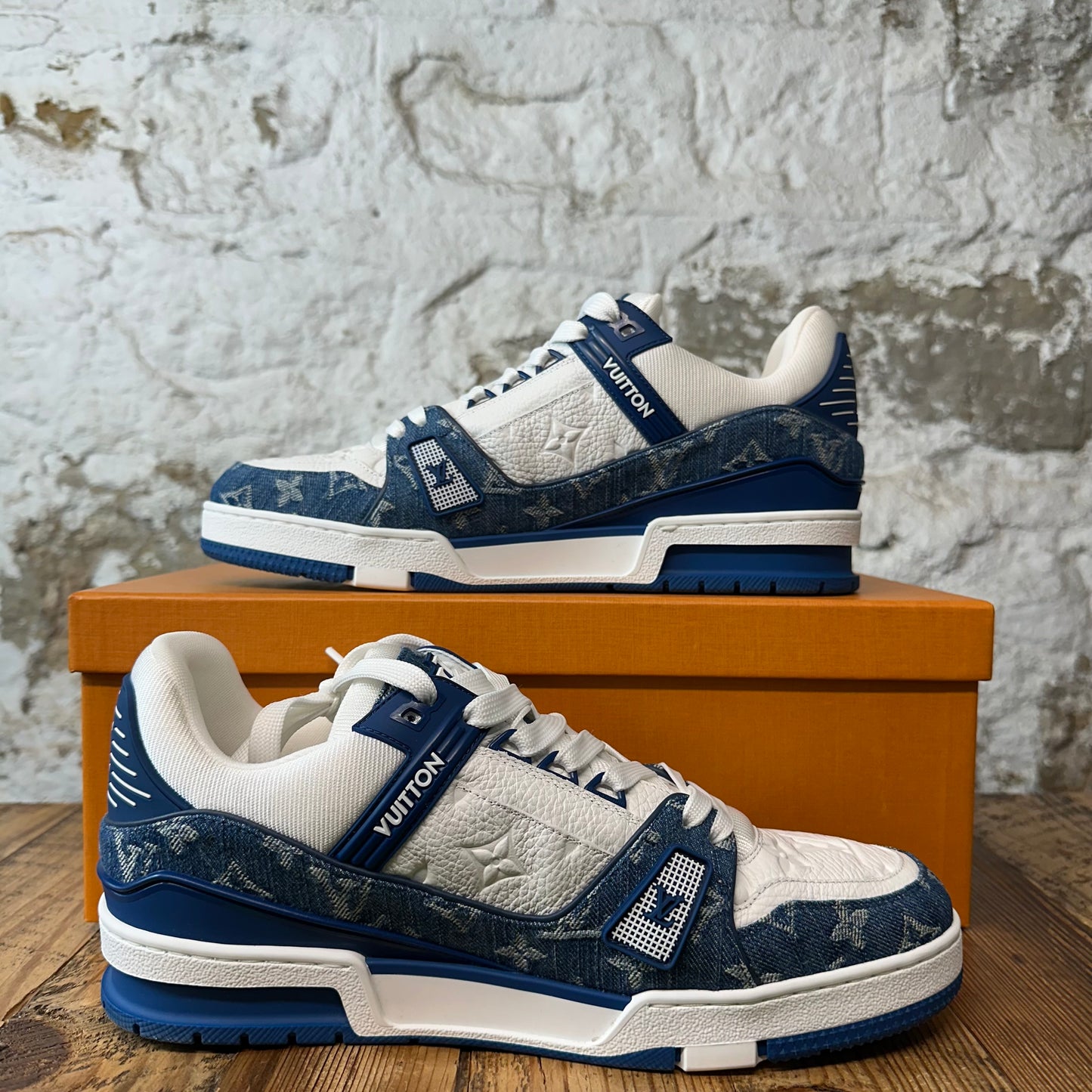 Louis Vuitton Denim Monogram Trainer Sneaker Sz 9.5 (8LV)