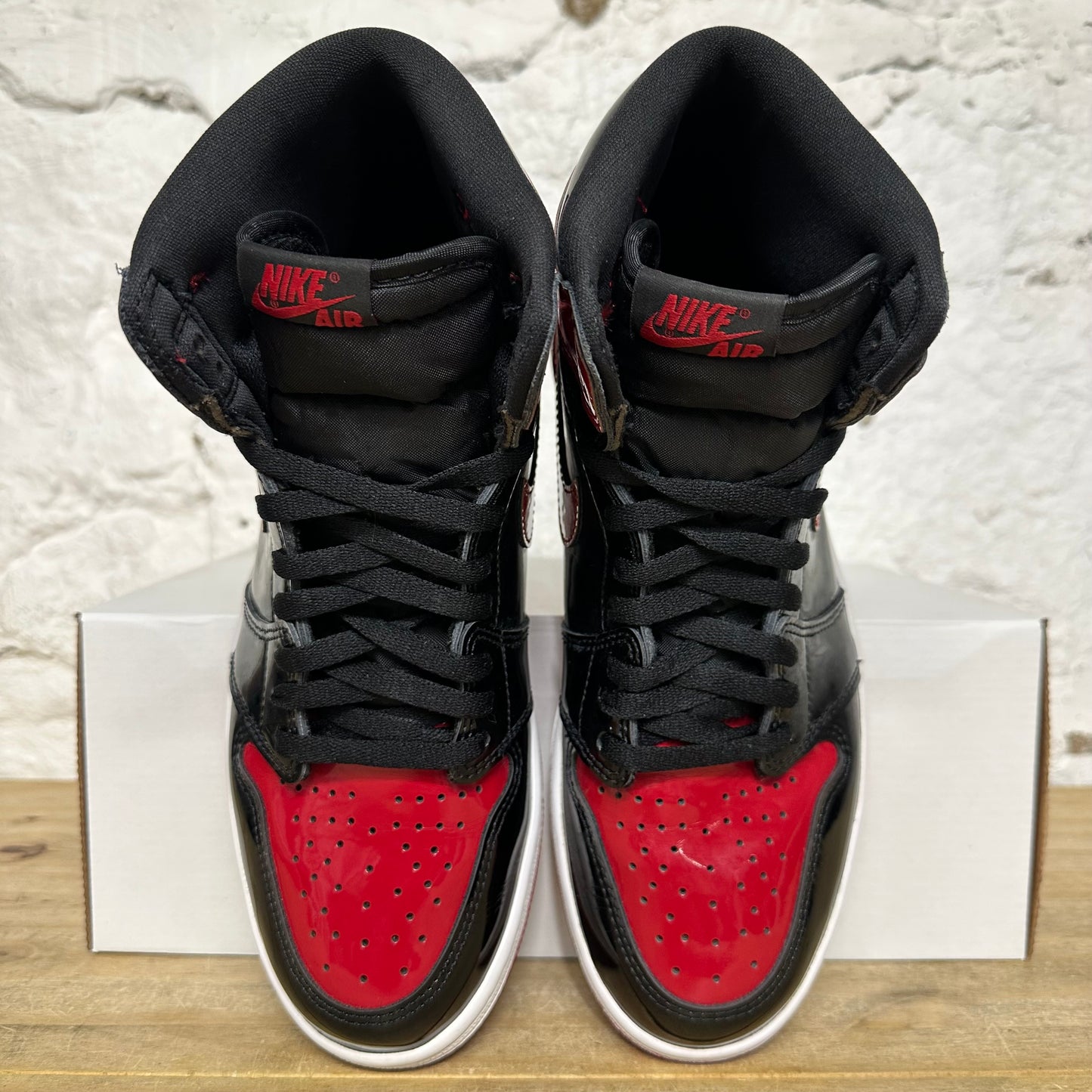 Air Jordan 1 High Patent Bred Sz 9
