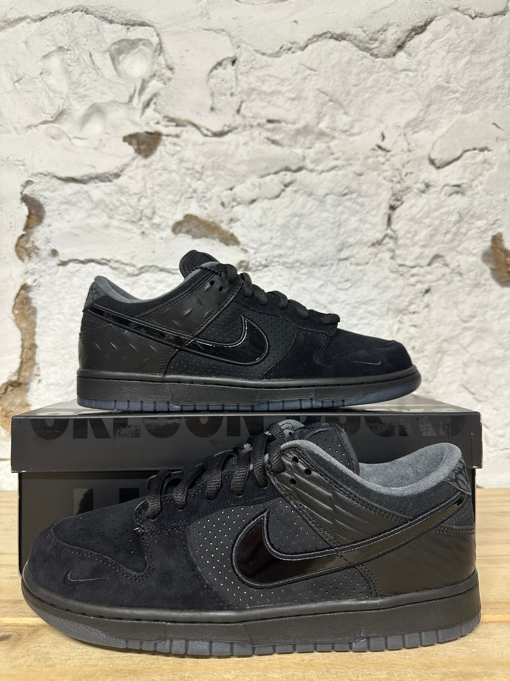 Nike Dunk Low Oregon Alternate Black Sz 9.5 DS