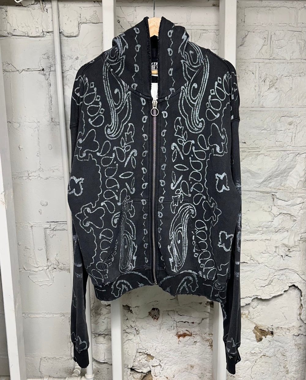 Vale Black Paisley Zip Up Hoodie Sz L