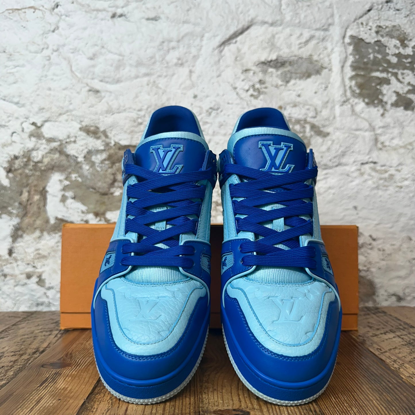 Louis Vuitton Cyan Blue Trainer Sneaker Sz 11 (9.5LV)