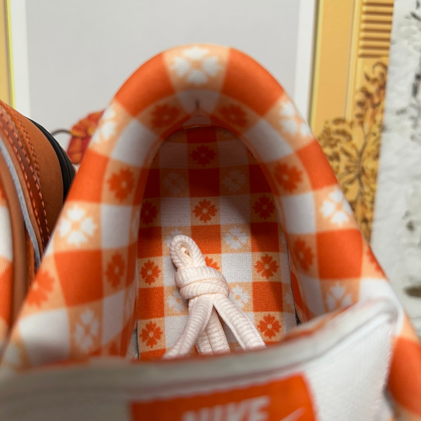 Nike SB Dunk Low Orange Lobster Sz 10.5 DS