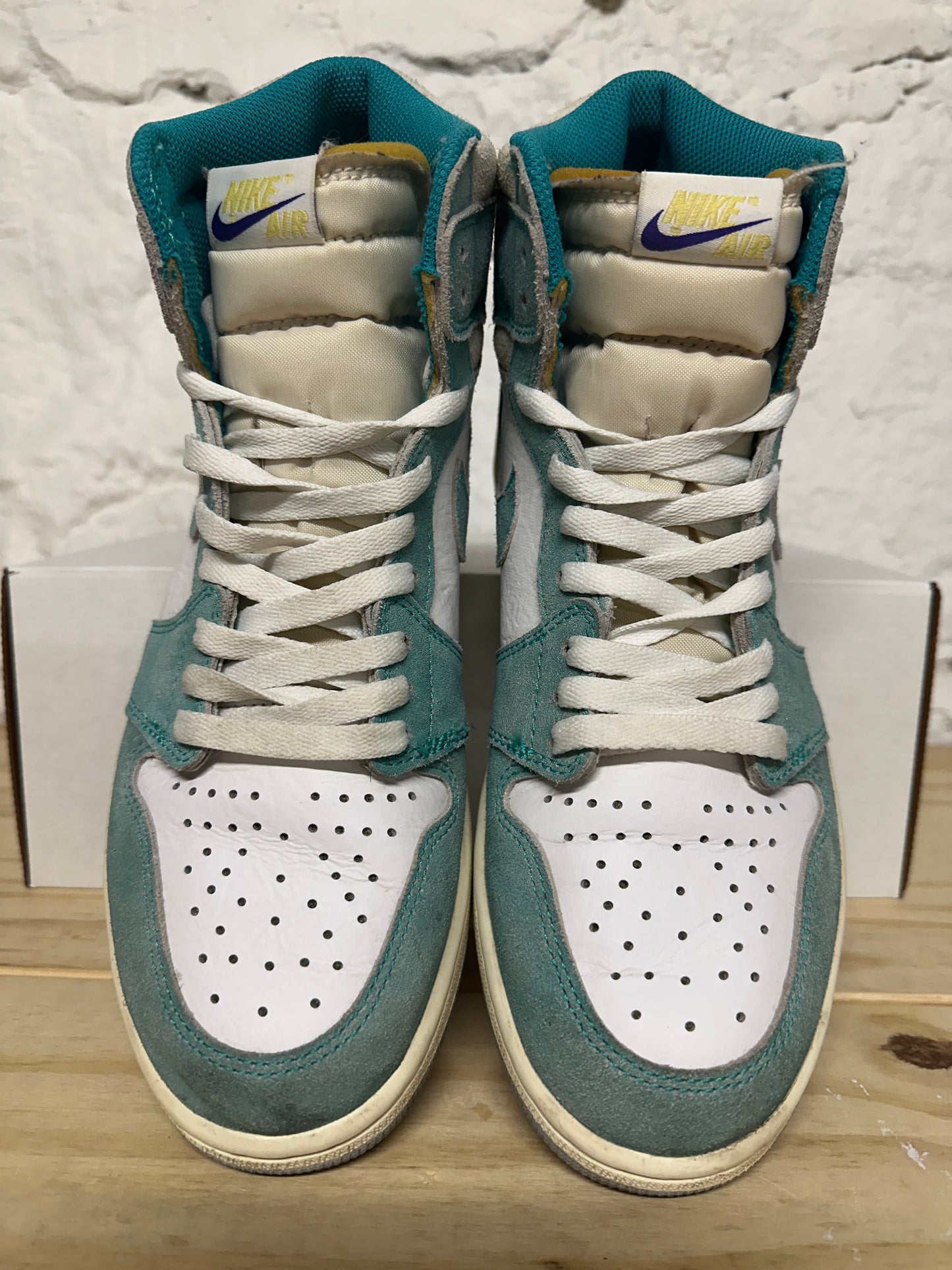 Air Jordan 1 High Turbo Green Sz 9