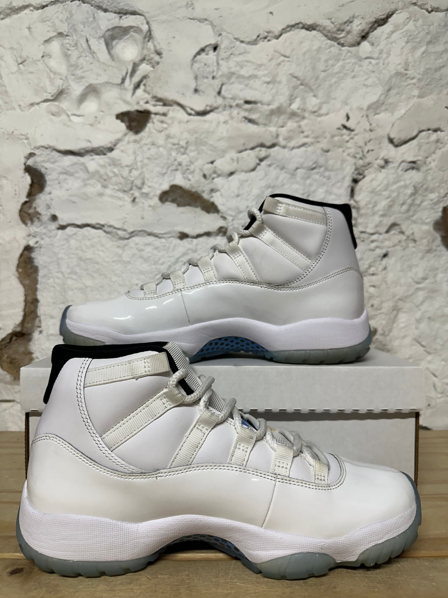 Air Jordan 11 High Legend Blue Sz 9