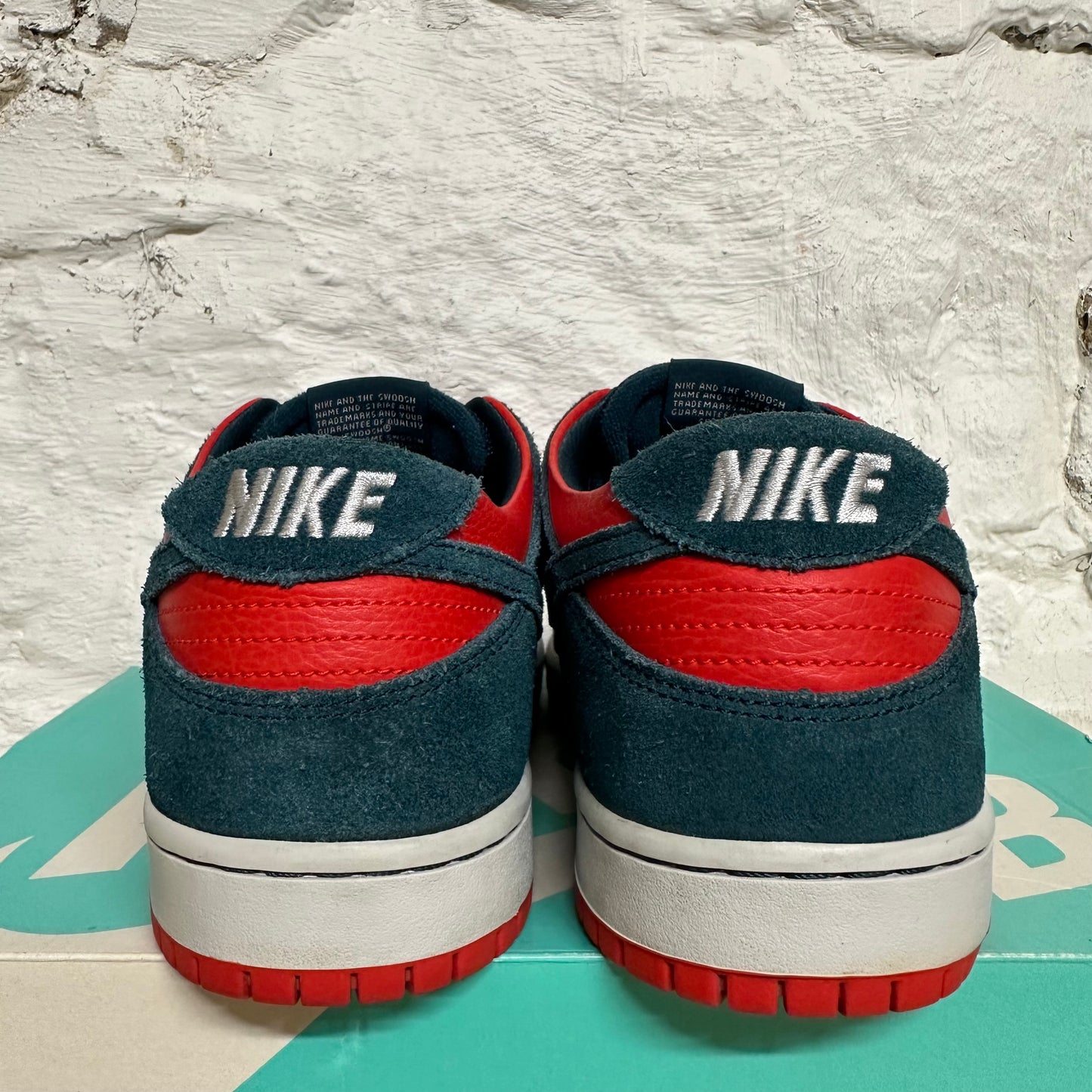 Nike SB Dunk Low Reverse Shark Sz 10.5
