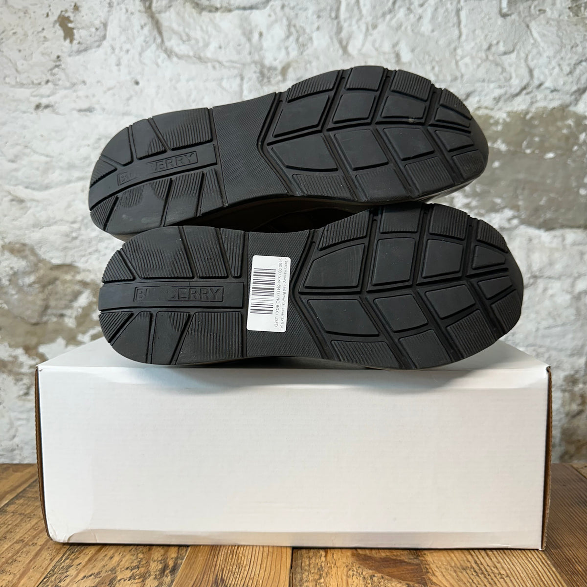 Burberry Ramsey Plaid Brown Sneaker Sz 8 (41)