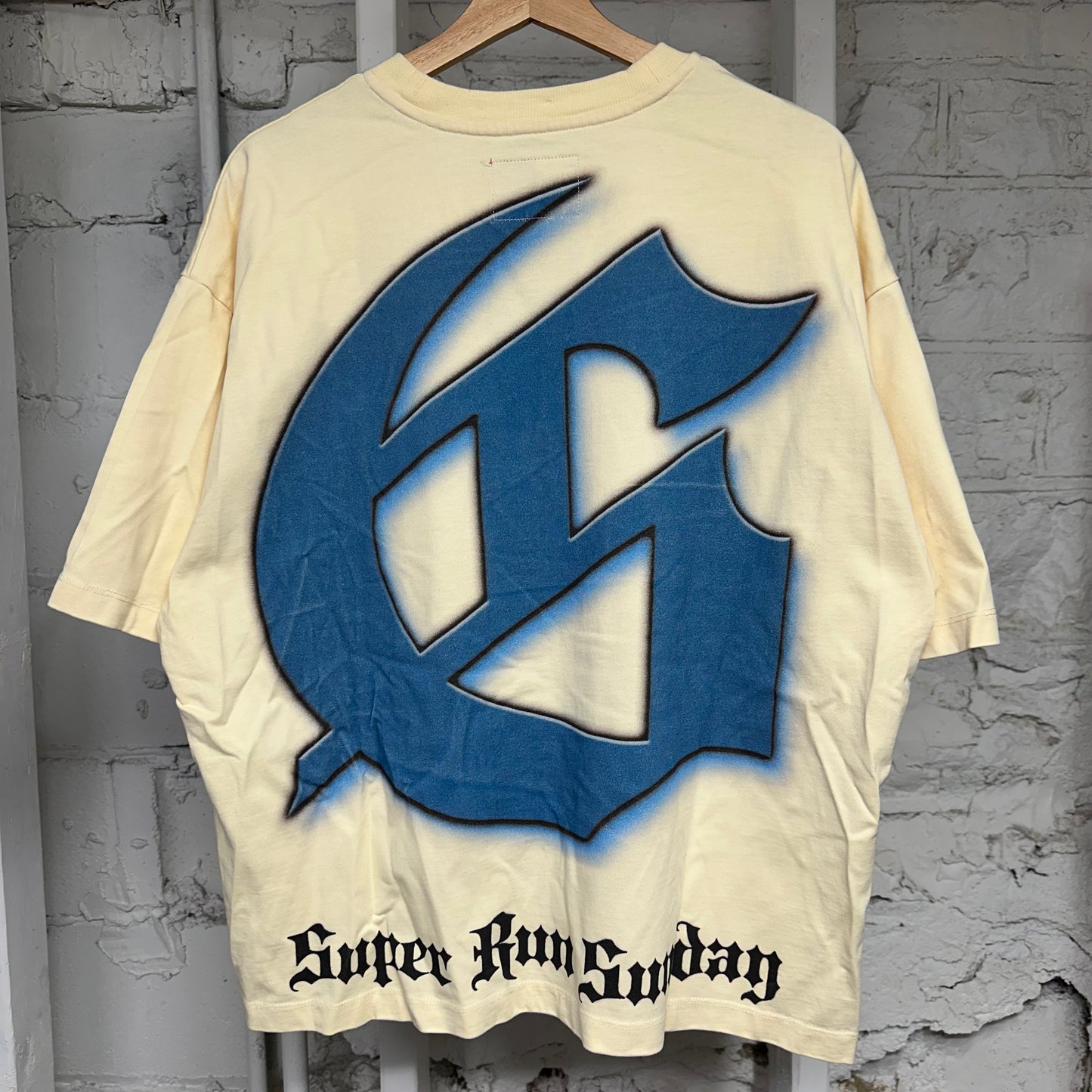 Godspeed Showroom Miami Superrun Cream T-Shirt Sz S